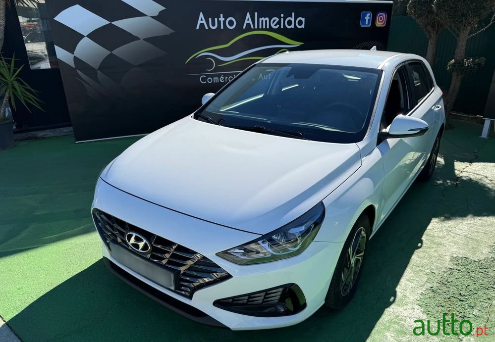 2021' Hyundai i30 photo #2
