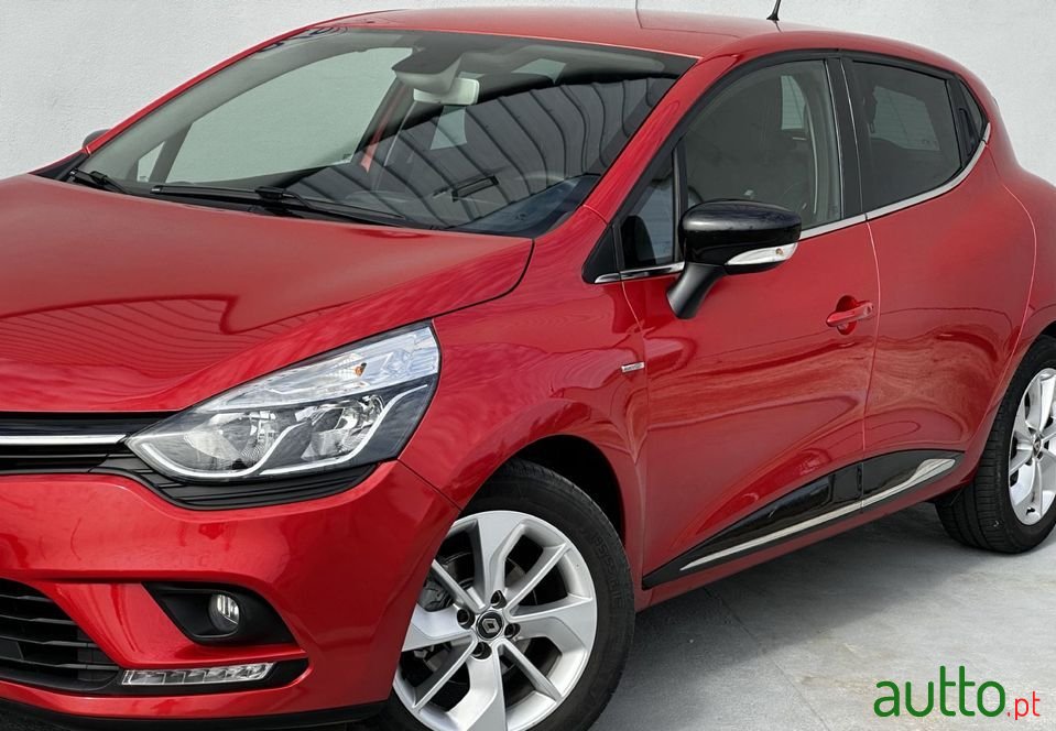 2018' Renault Clio photo #3