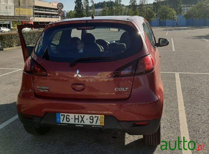 2009' Mitsubishi Colt photo #4