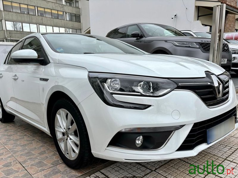 2019' Renault Megane Grand Coupe photo #1