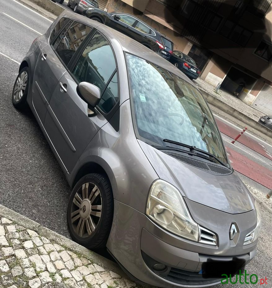 2010' Renault Modus photo #1