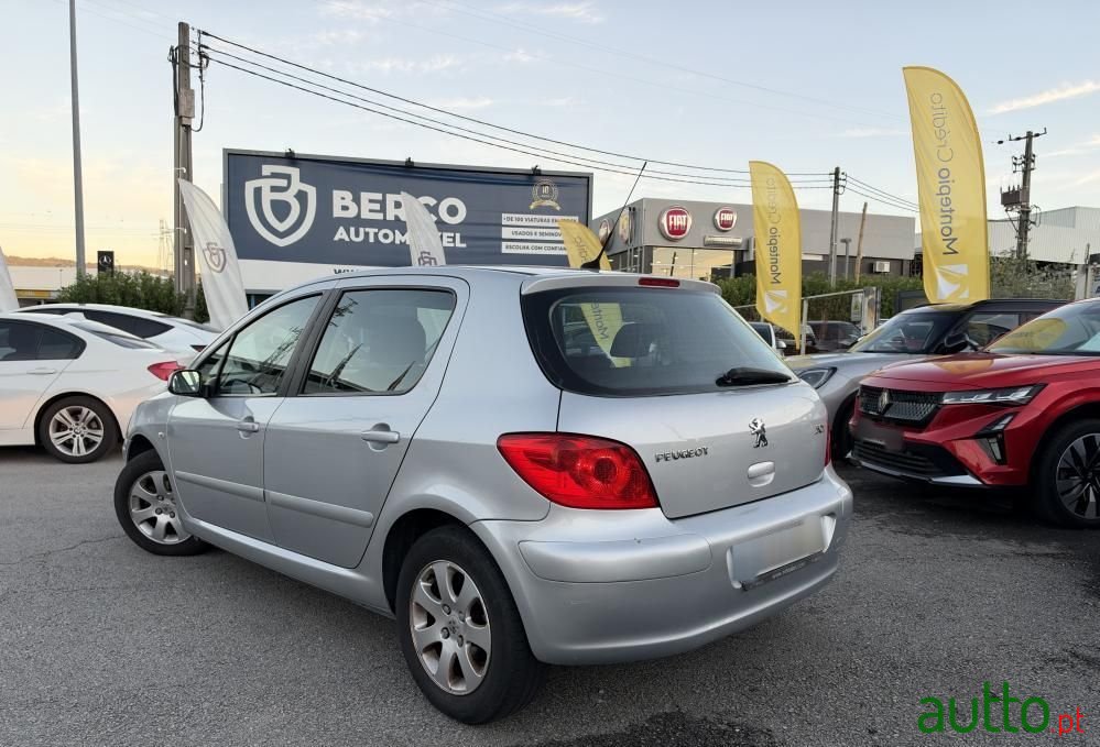 2007' Peugeot 307 1.4 16V Premium photo #3