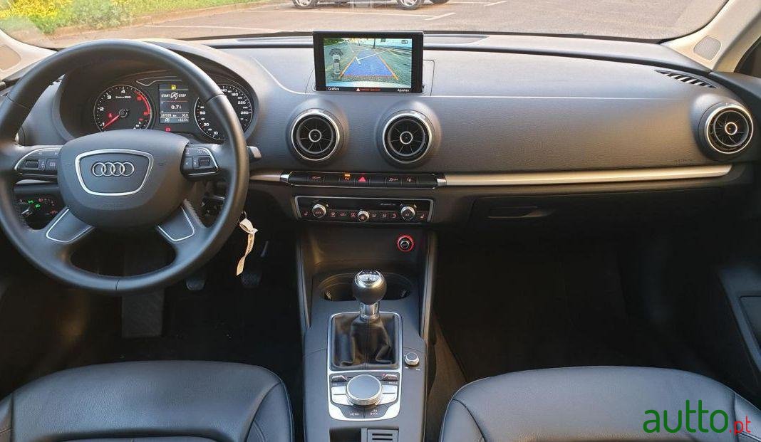 2015' Audi A3 Sportback photo #4