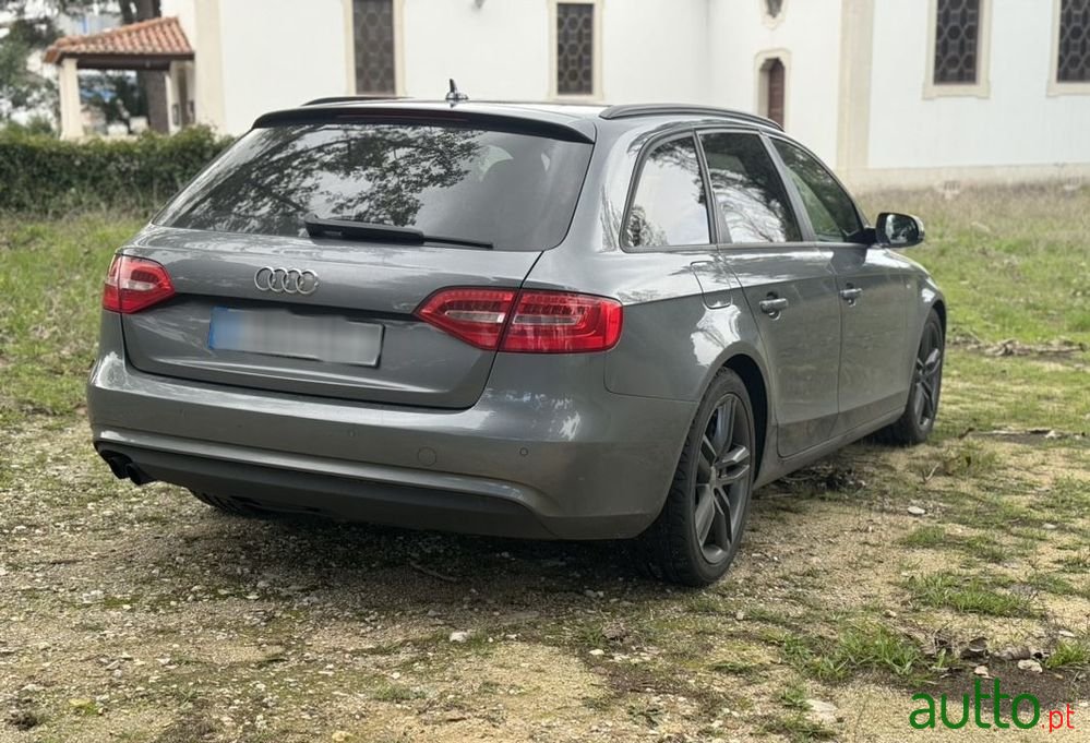 2013' Audi A4 Avant photo #3