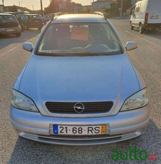 2001' Opel Astra Caravan photo #1