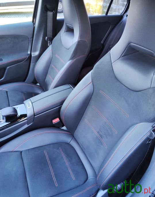 2020' Mercedes-Benz A-180 photo #5