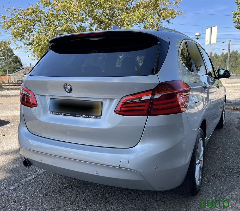 2016' BMW Série 2 D Advantage Auto photo #4