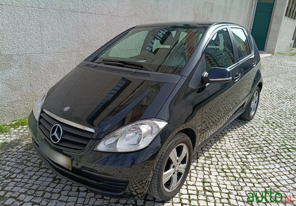 2011' Mercedes-Benz Classe A Classic Aut. photo #1