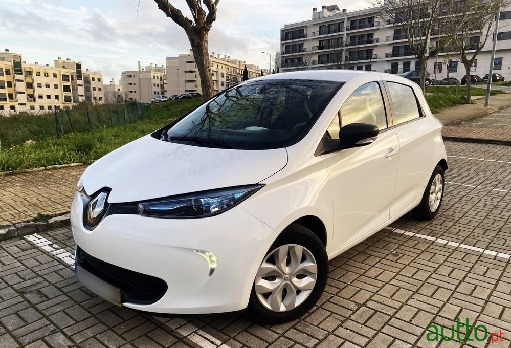 2018' Renault Zoe Life 40 photo #1