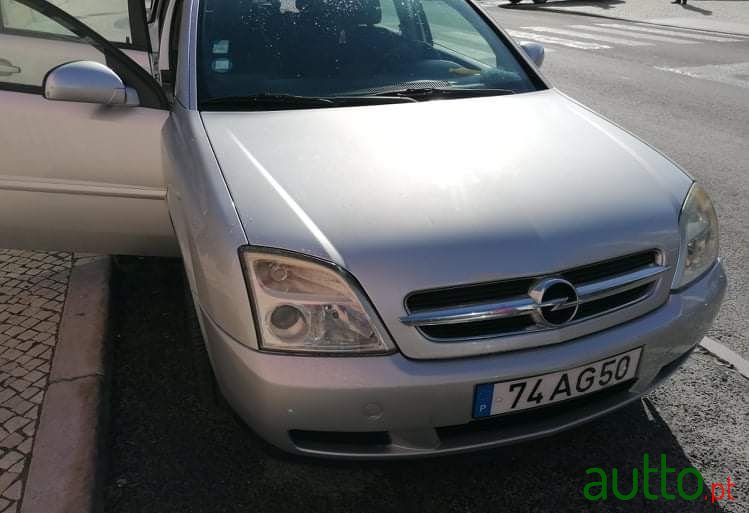 2005' Opel Vectra Caravan photo #4