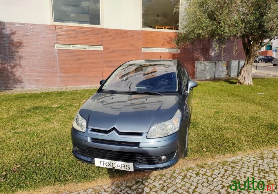 2006' Citroen C4 photo #2