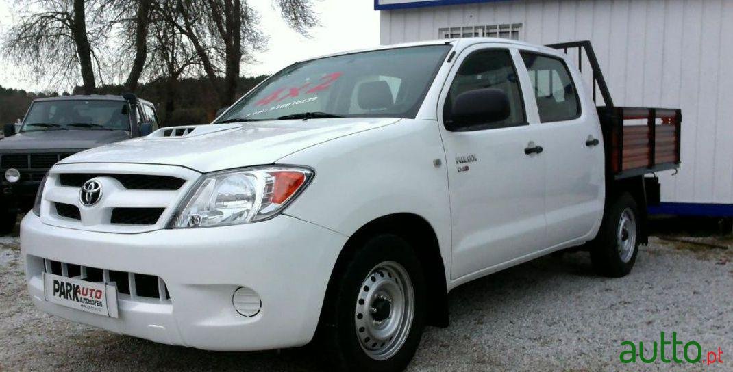 2008' Toyota Hilux 4X2 5 Lugares photo #1