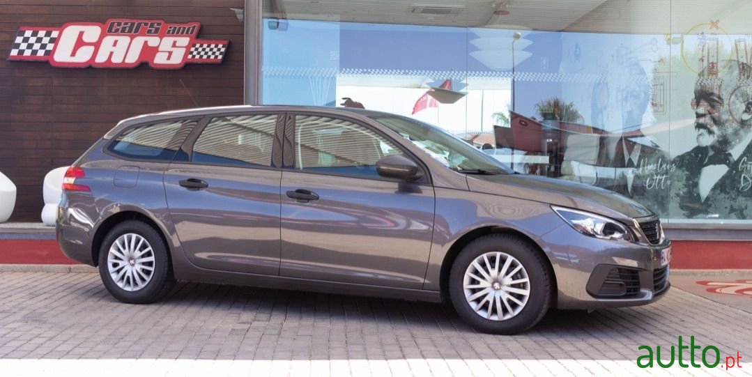 2018' Peugeot 308 Sw photo #1