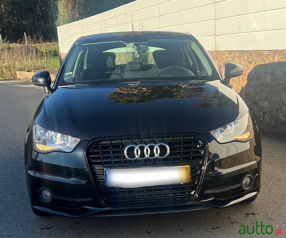 2013' Audi A1 Sportback photo #1