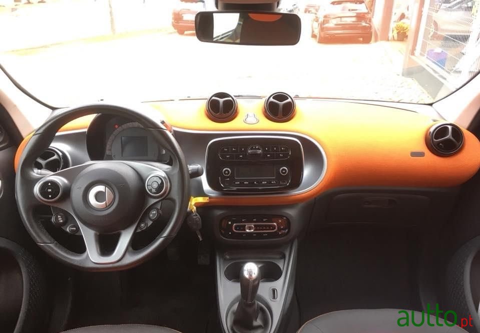 2015' Smart Forfour photo #3