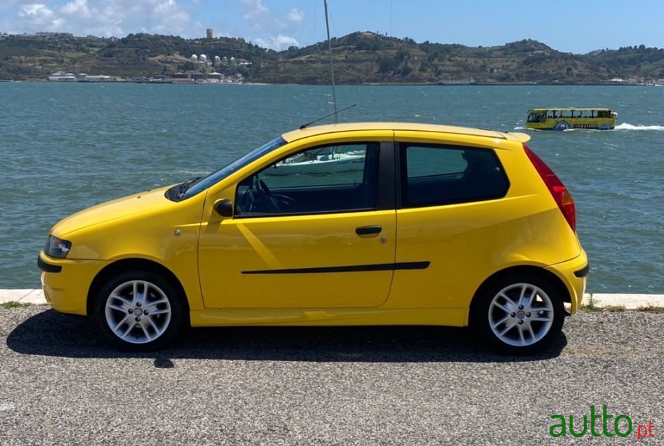 2000' Fiat Punto Sport photo #3