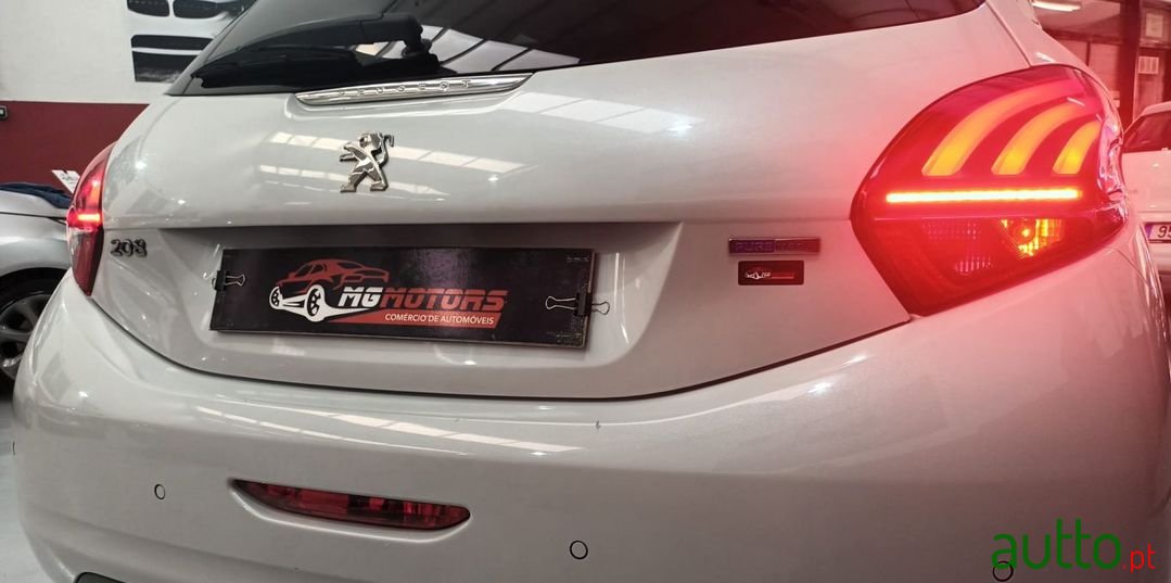 2016' Peugeot 208 photo #3