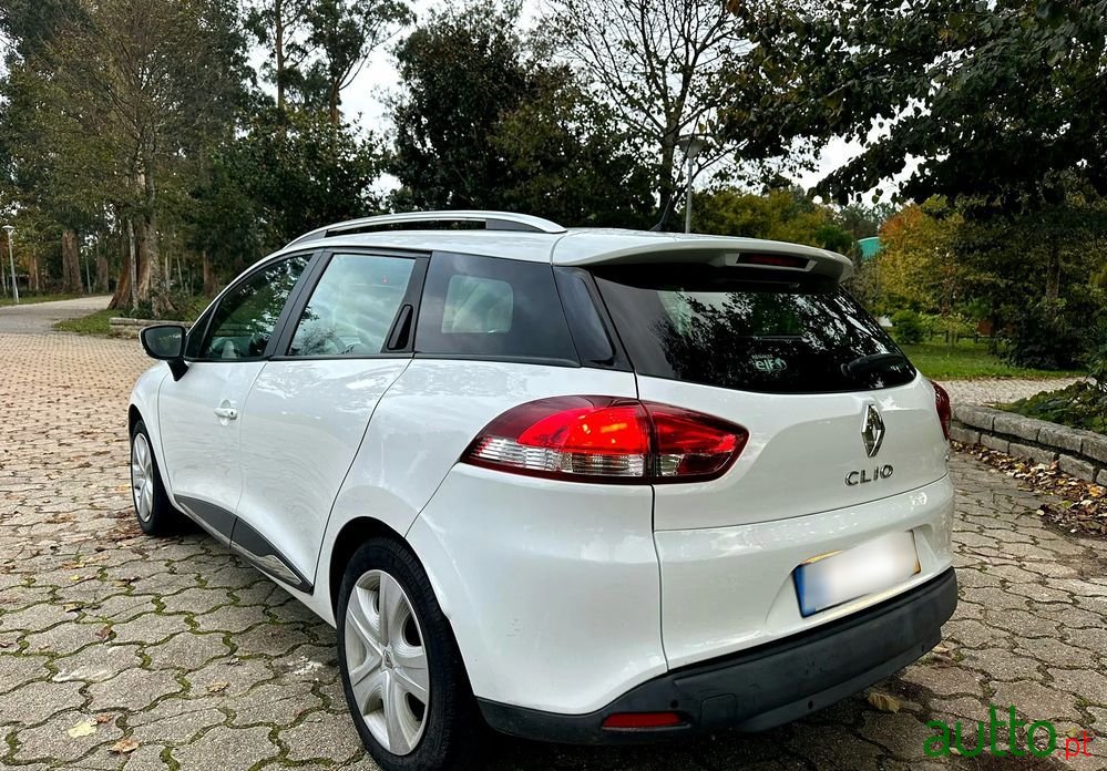 2015' Renault Clio photo #6