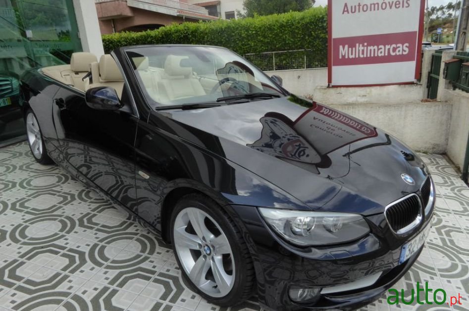 2011' BMW 320 photo #3