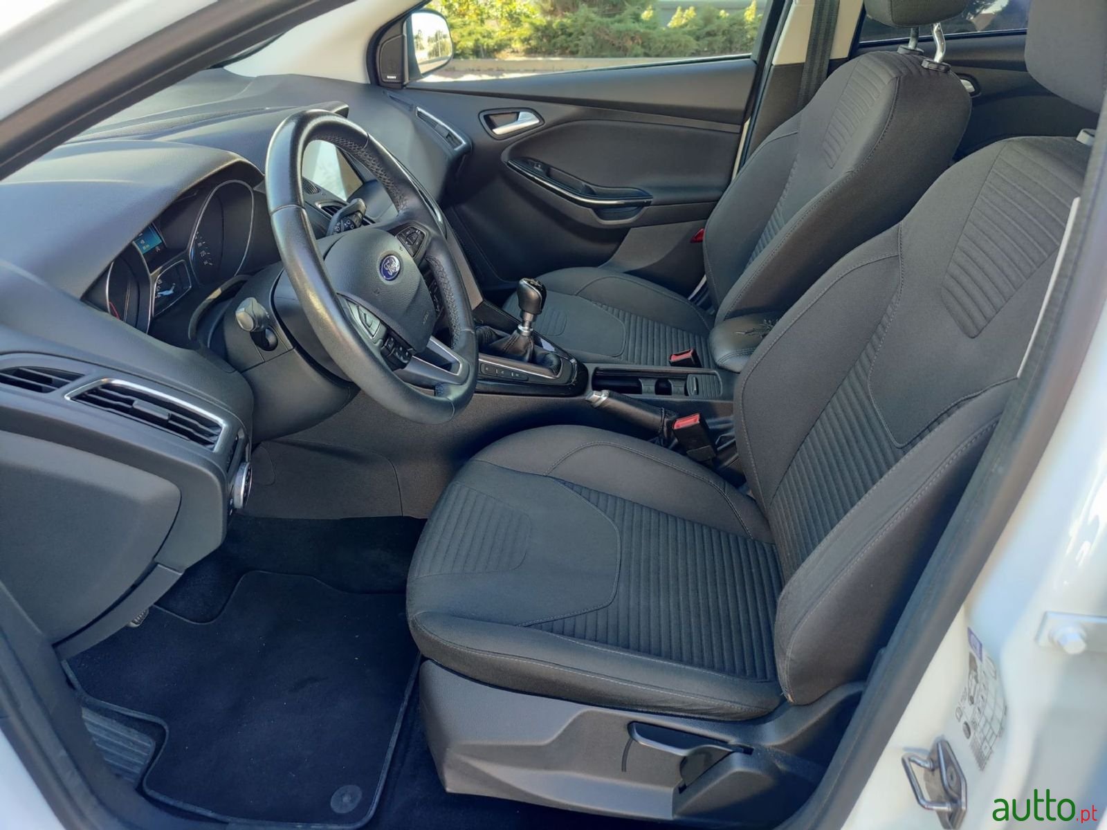 2017' Ford Focus Sw photo #3