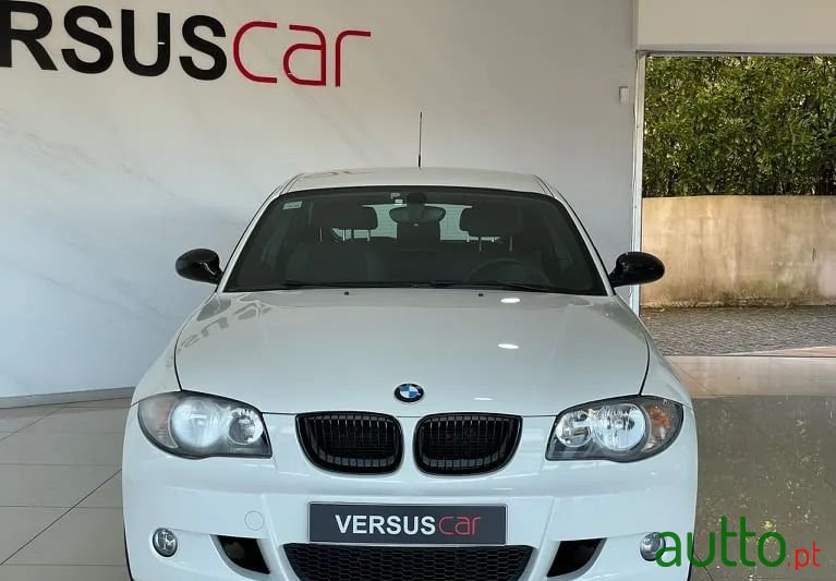 2008' BMW 118 photo #2