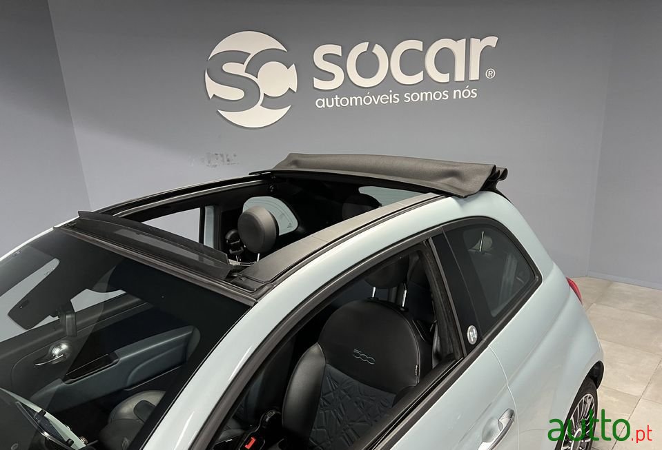2021' Fiat 500C photo #2