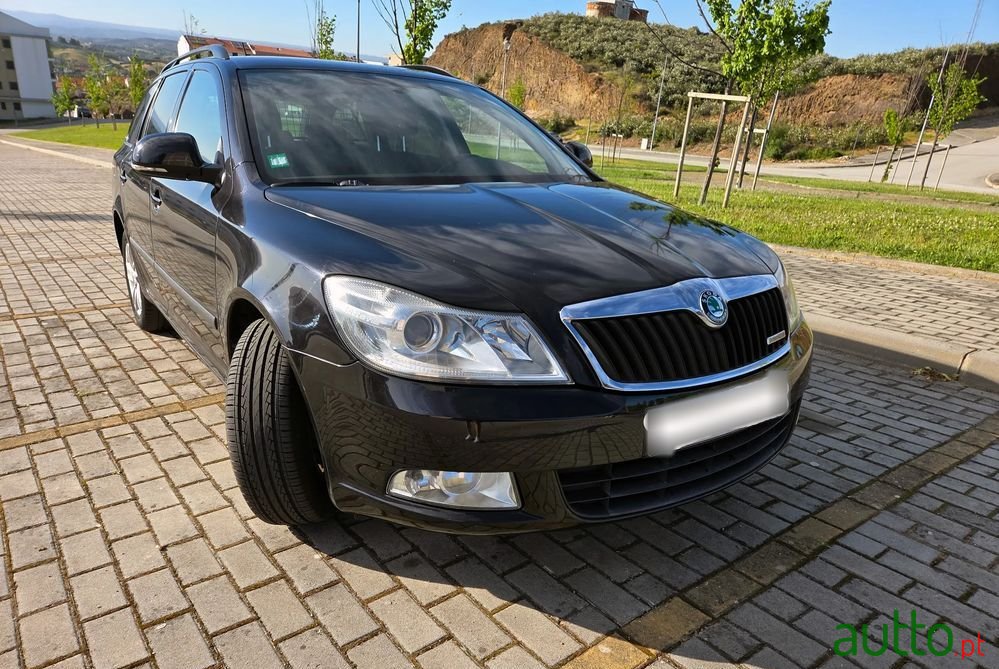 2012' Skoda Octavia Break photo #1