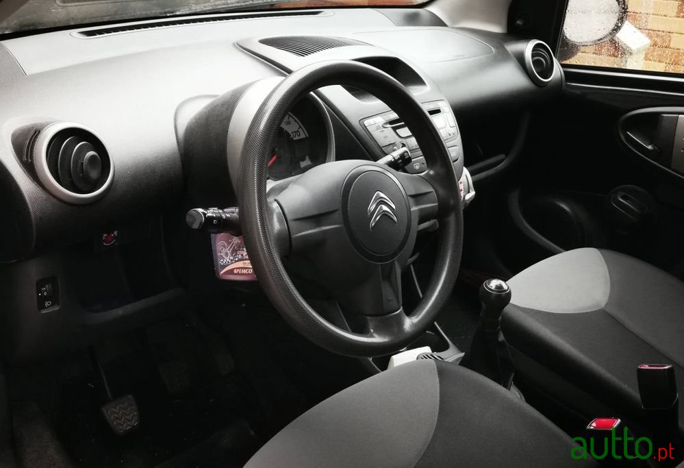 2014' Citroen C1 photo #3