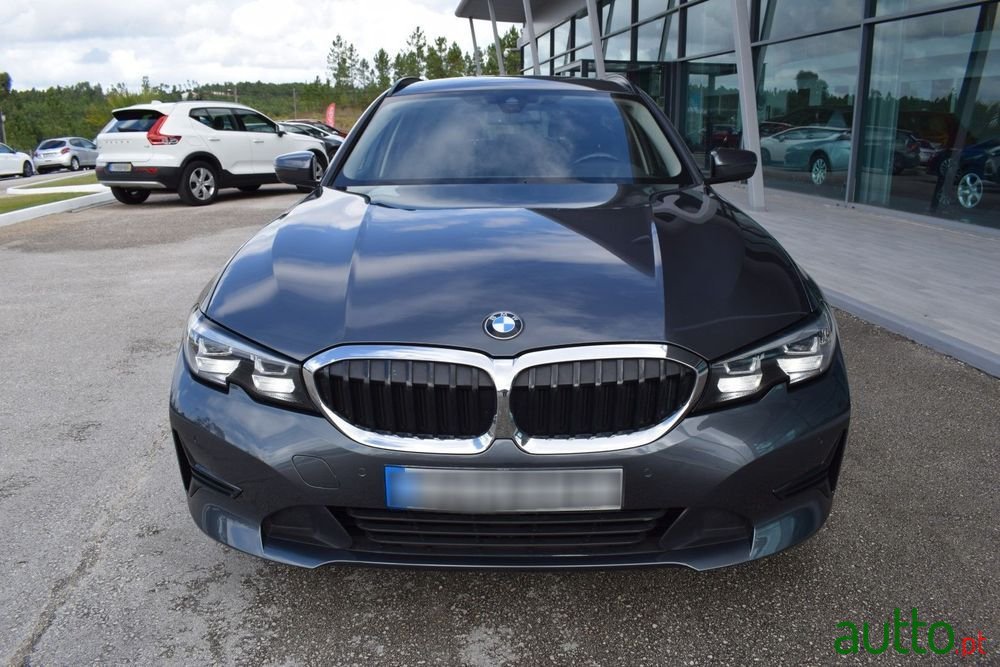 2020' BMW Série 3 D Touring Auto photo #2