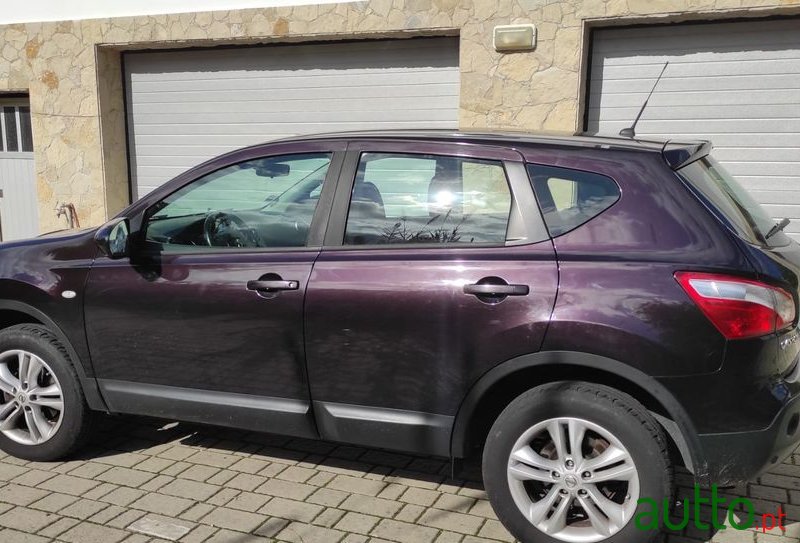 2010' Nissan Qashqai photo #1