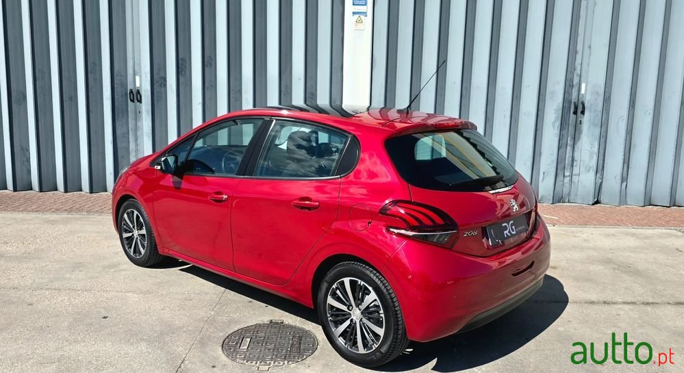 2017' Peugeot 208 1.2 Puretech Active photo #6