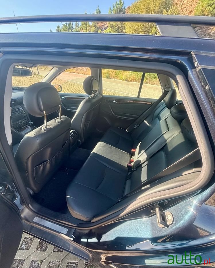 2001' Mercedes-Benz Classe C photo #6