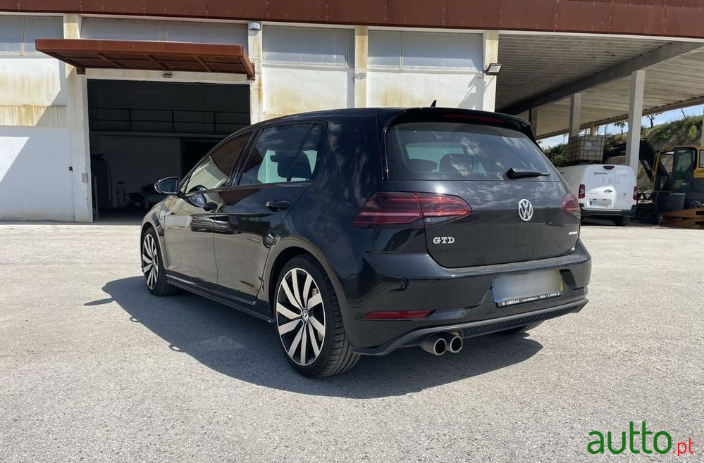 2017' Volkswagen Golf 2.0 Tdi Gtd Dsg photo #2