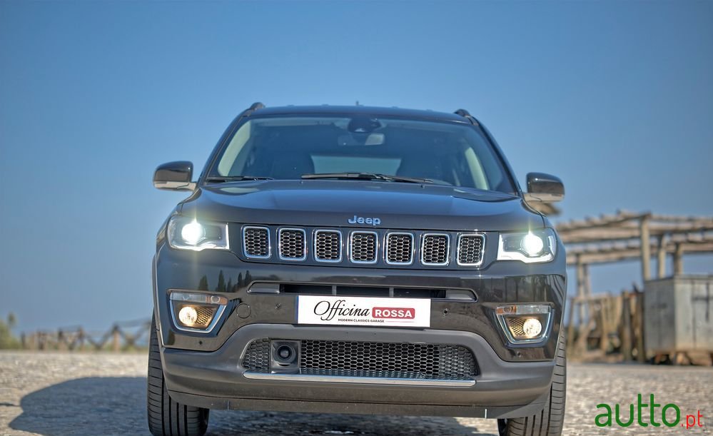 2021' Jeep Compass 1.3 T4 4Xe Auto Limited photo #5