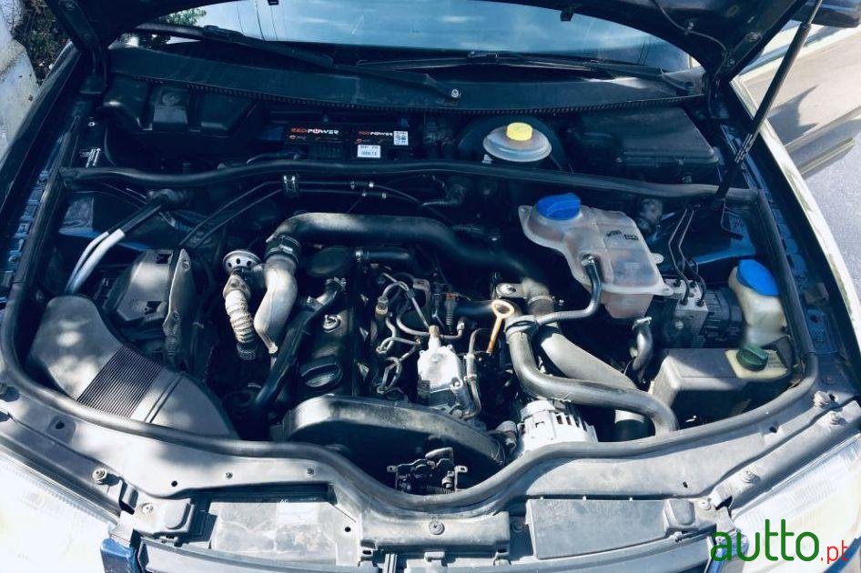 1999' Volkswagen Passat Trendline photo #2