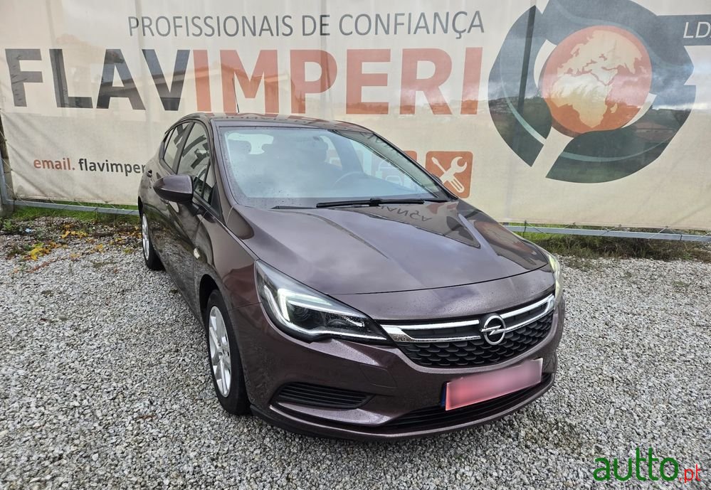 2016' Opel Astra photo #1