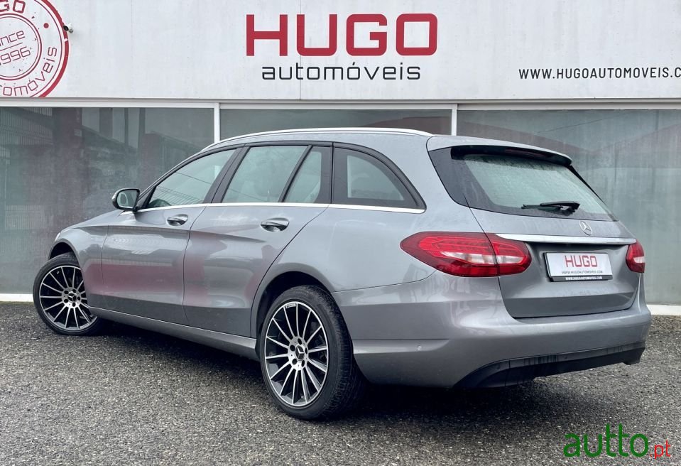 2015' Mercedes-Benz C-200 photo #2