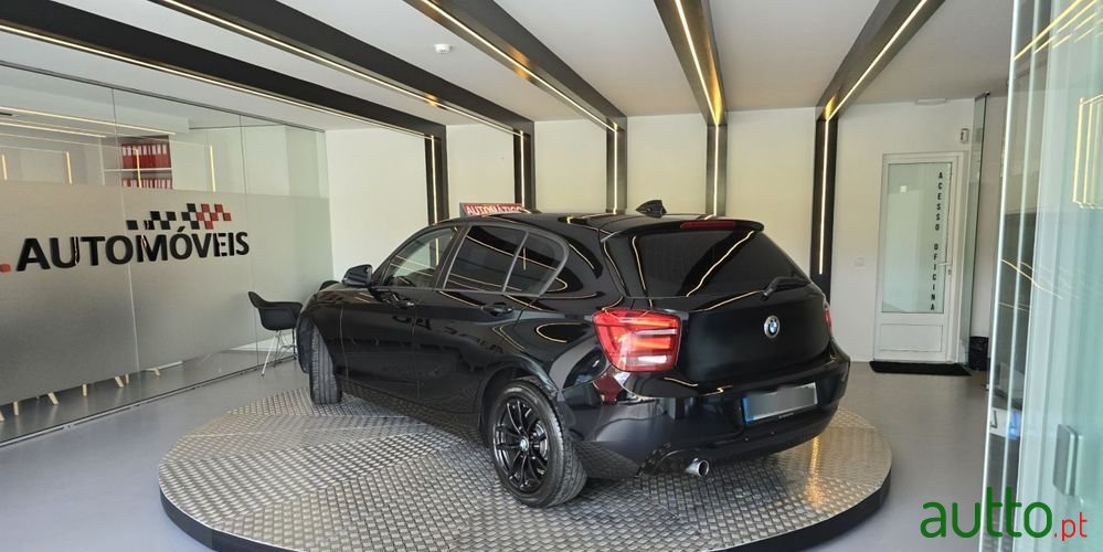 2011' BMW 116 I photo #3