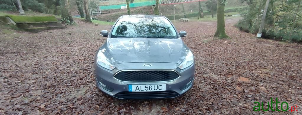 2015' Ford Focus photo #2