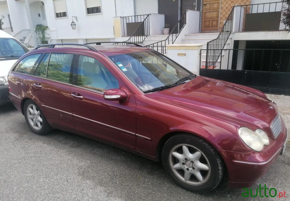 2002' Mercedes-Benz Classe C photo #4