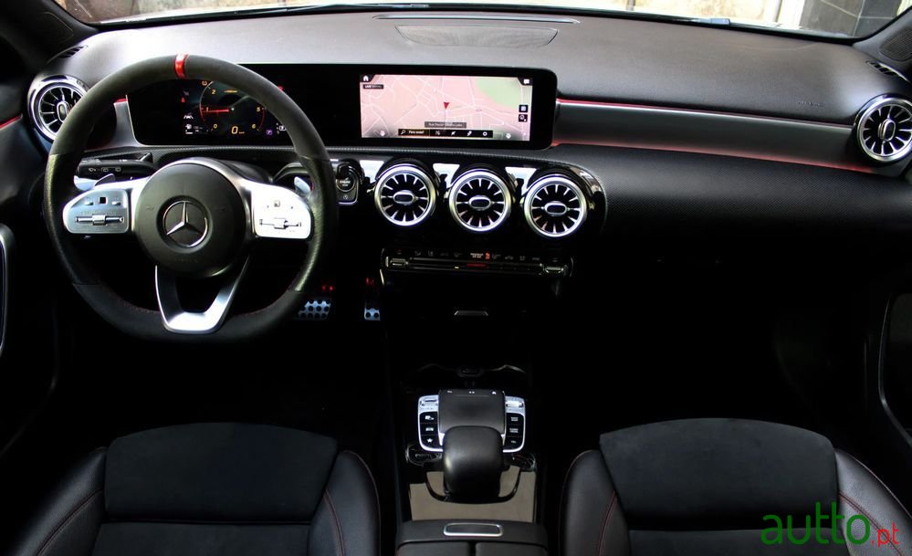 2018' Mercedes-Benz Classe A photo #5