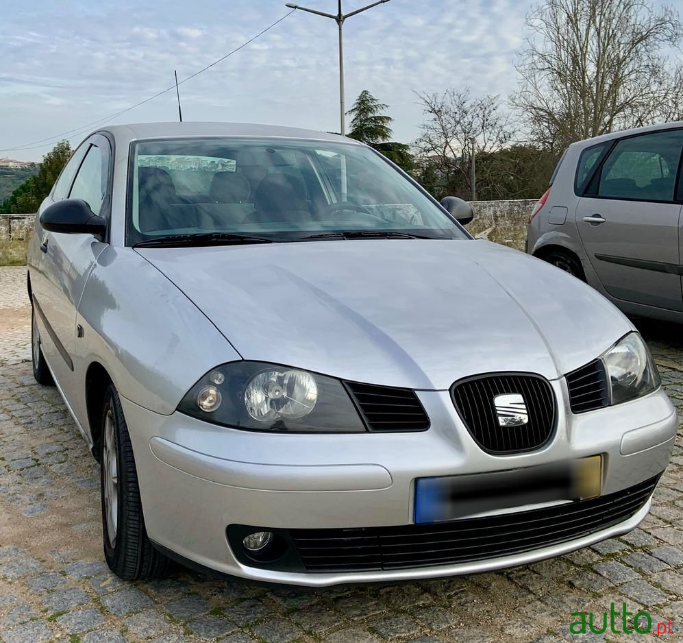 2002' SEAT Ibiza photo #3