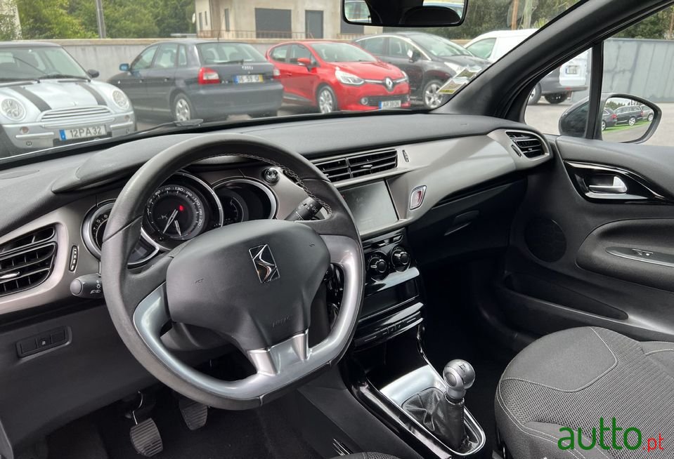 2017' DS Automobiles Ds3 photo #6