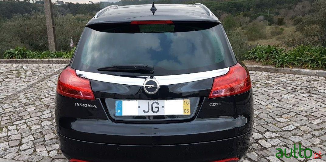 2010' Opel Insignia Sports Tourer photo #4