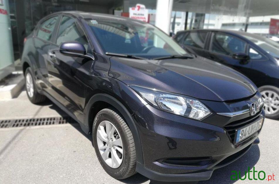 2018' Honda HR-V photo #3