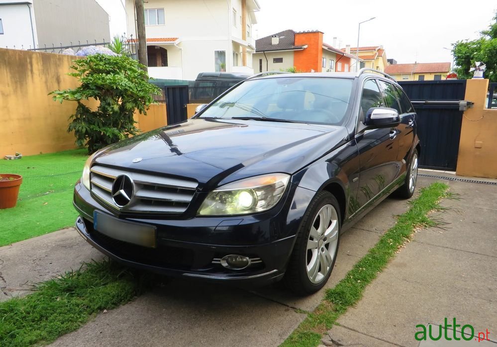 2008' Mercedes-Benz C 220 photo #1