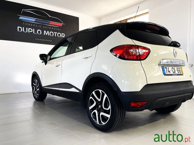 2015' Renault Captur photo #4