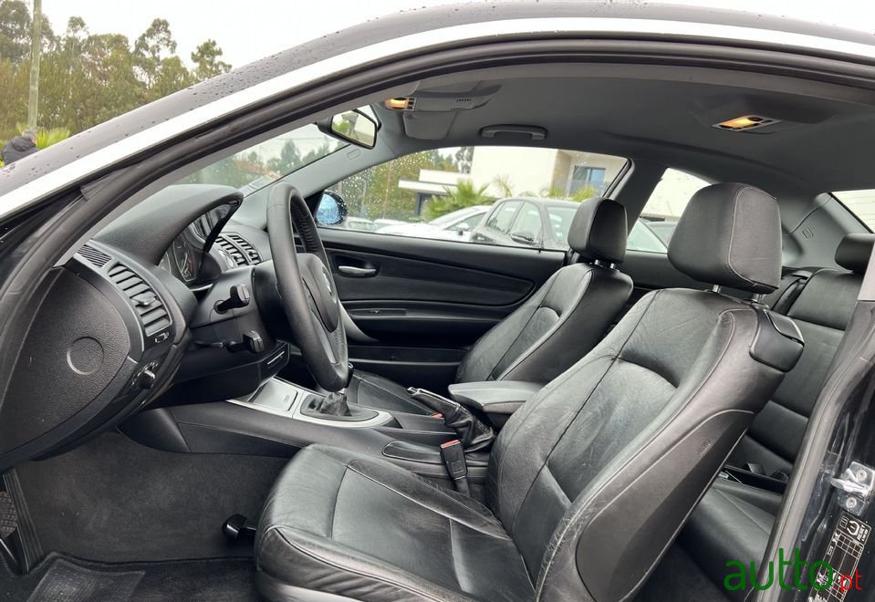 2008' BMW 120 photo #6