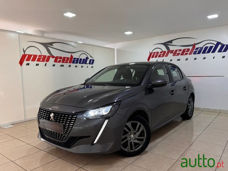 2021' Peugeot 208 photo #1