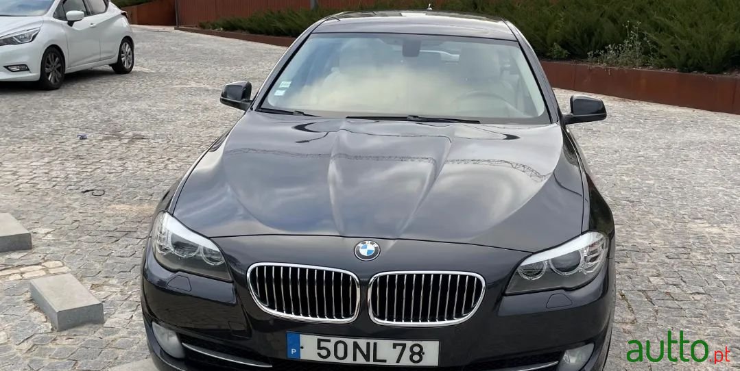 2013' BMW 520 photo #4